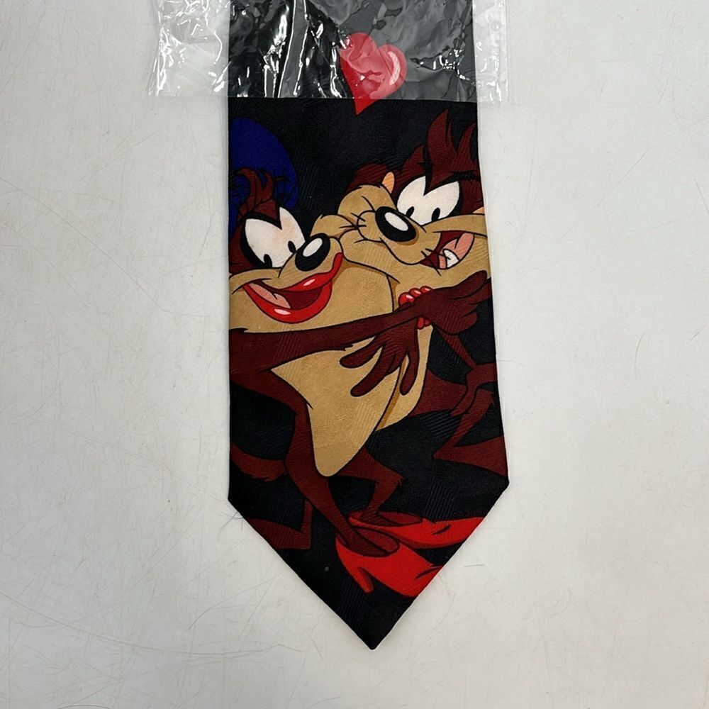 Vintage 1996 Looney Tunes Mania Valentines Tasmanian Devil Taz Neck Tie